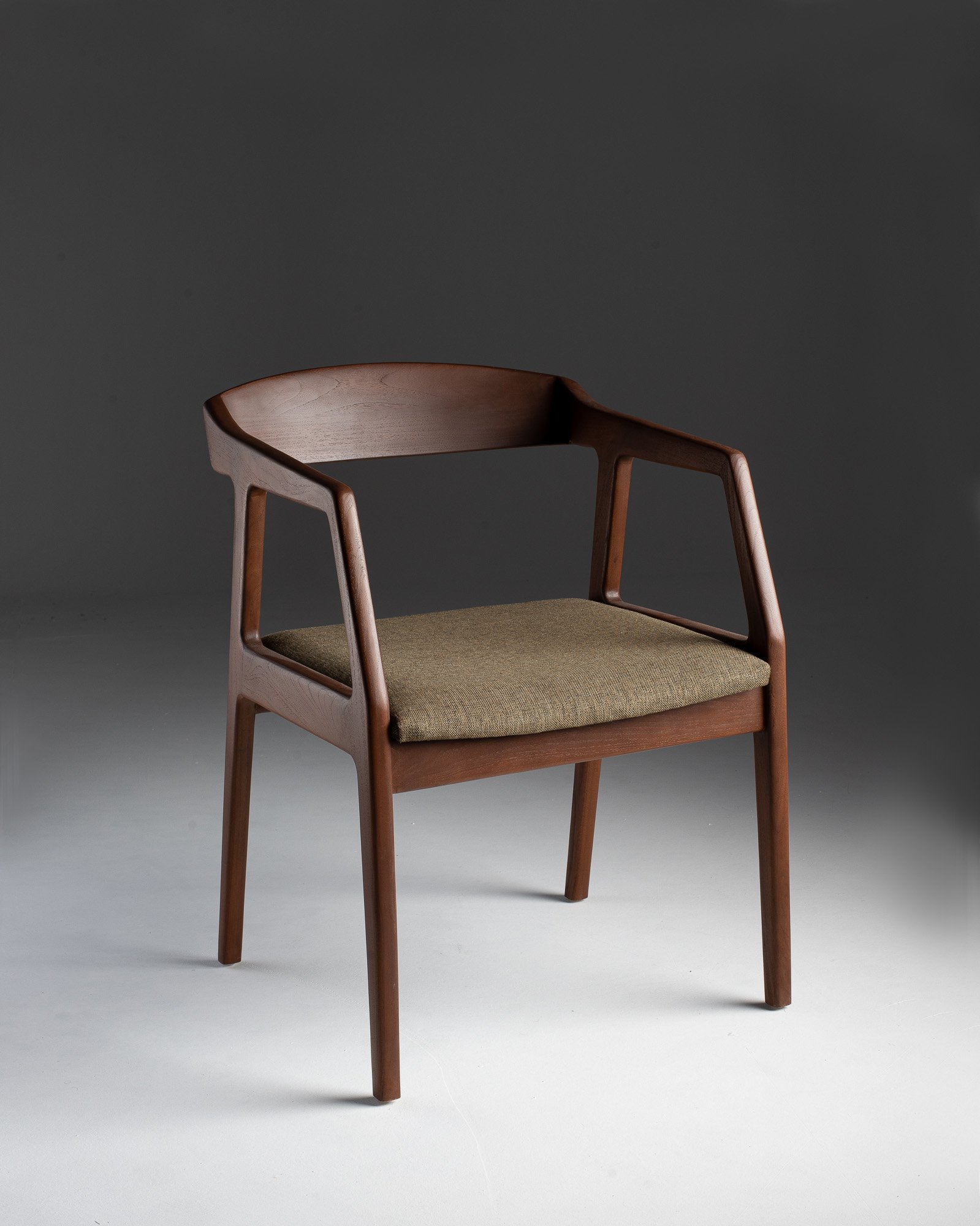 HENDRY DINING ARM CHAIR/ WALNUT/NATURAL Thumbnail